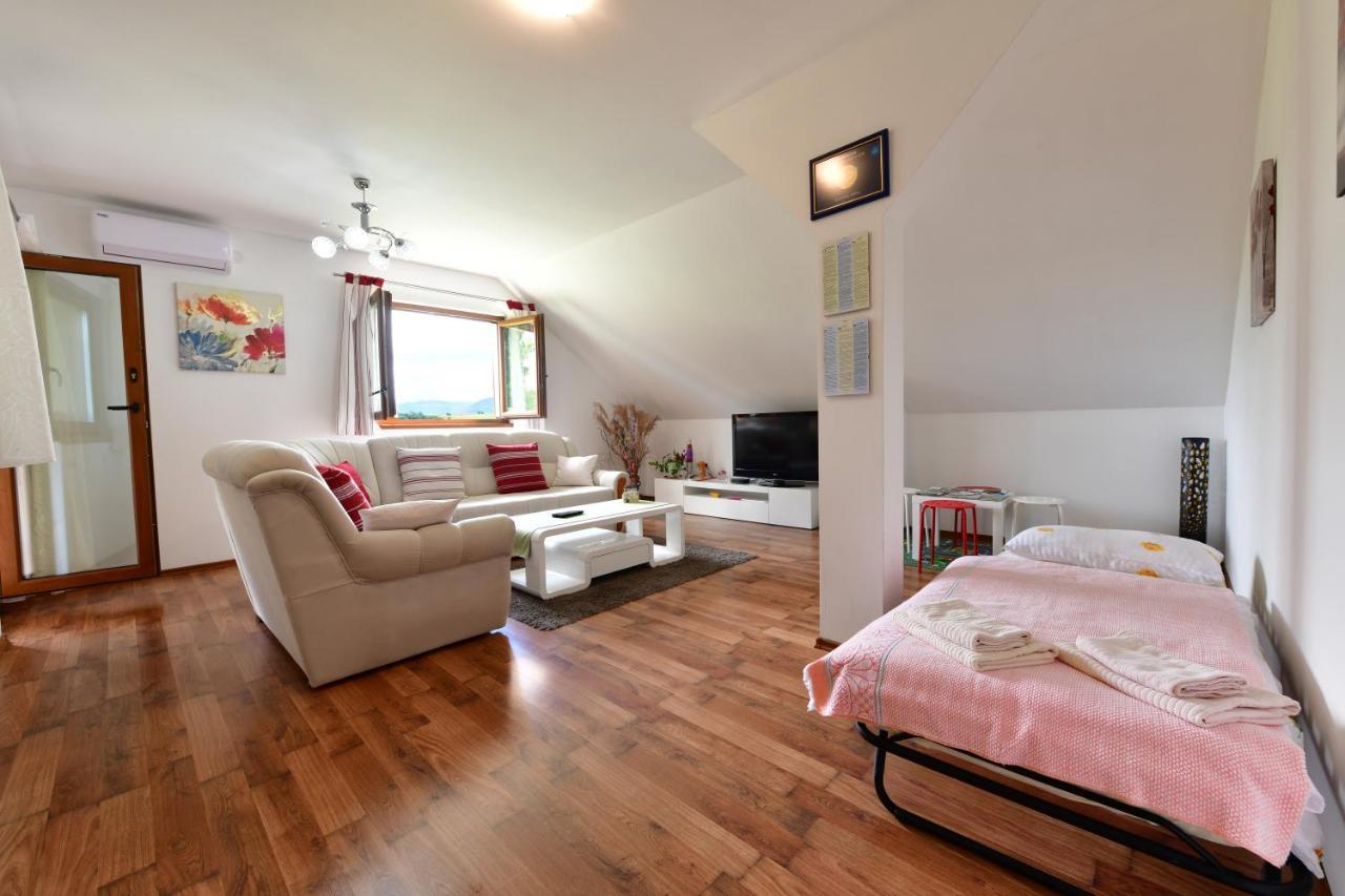 Apartman Jelena Rakovica Kültér fotó